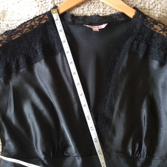 Satin like Night Gown with Lace trim | Size M | Deep V Neckline | Cap Sleeve - Picture 7 of 11